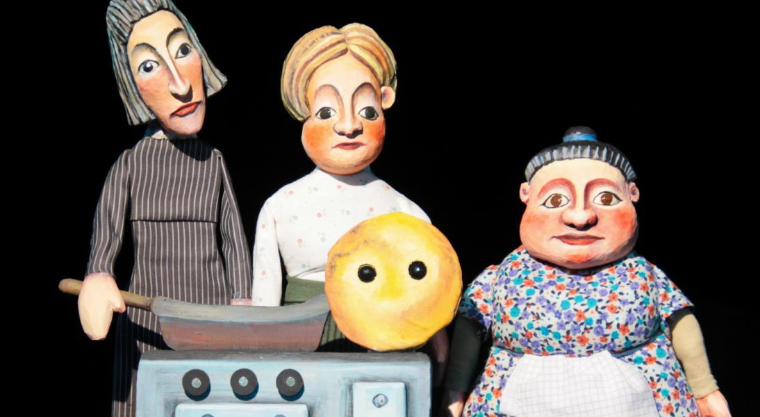 Der dicke, fette Pfannkuchen und die drei Schwestern, Moussong Theater mit Figuren